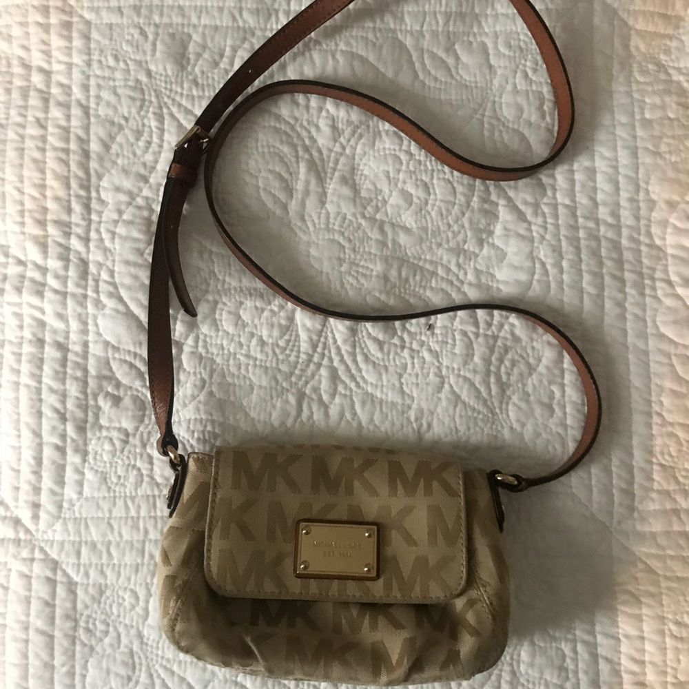 Michael Kors Crossbody